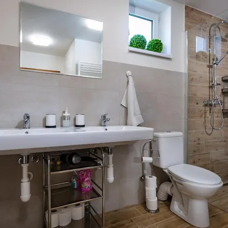 Wellness Chmaroska -